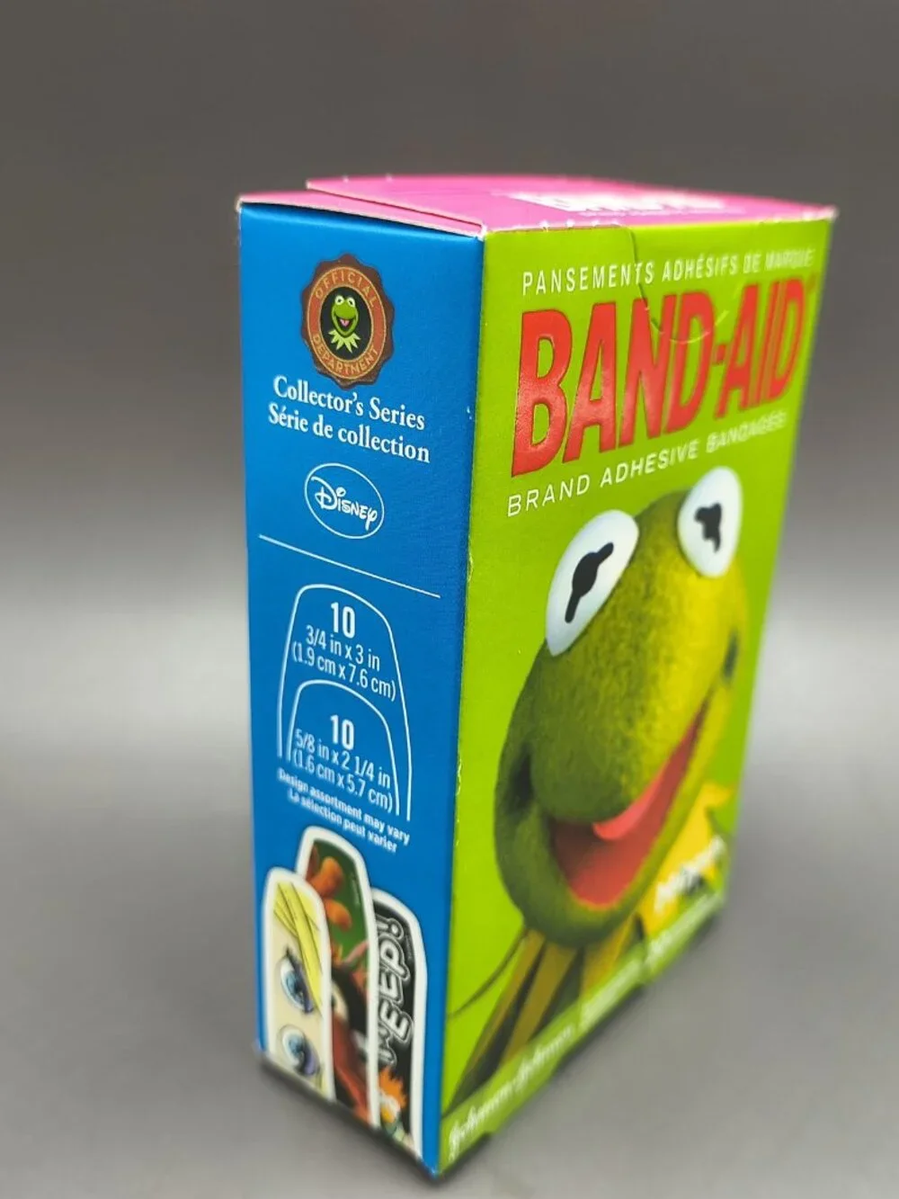 Muppets Band-Aids New box of 20 Bandages Two Sizes Miss Piggy Kermit 2012